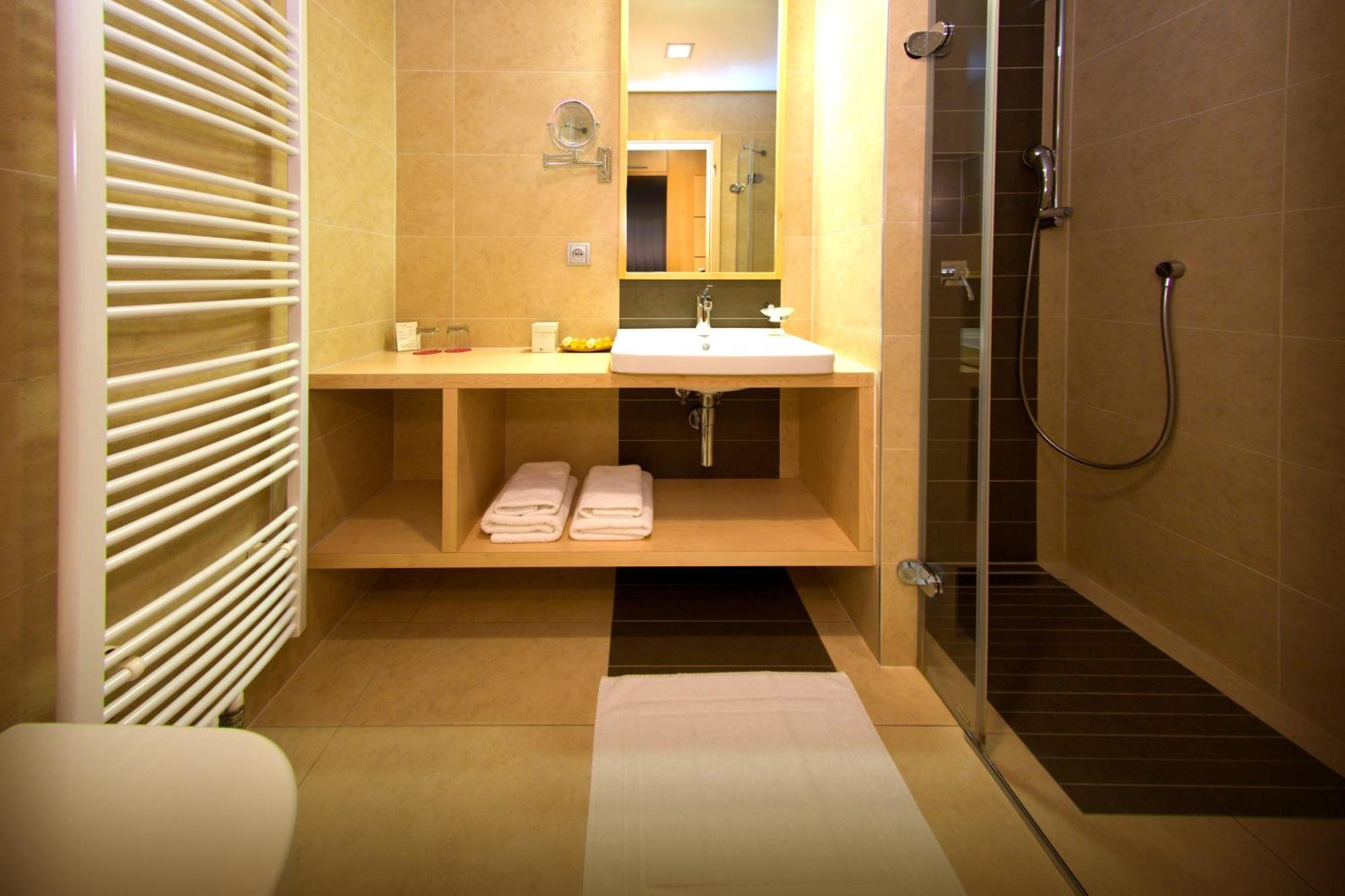 Wellness Hotel Horal, Вельке-Карловице Экстерьер фото